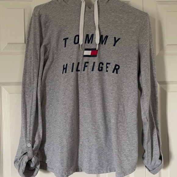 Tommy Hilfiger Long Sleeve Shirt Size M🥰🥰 - Picture 1 of 4